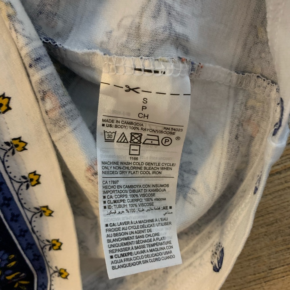 sold! Old Navy Cami Tank Top - Picture 5 of 5